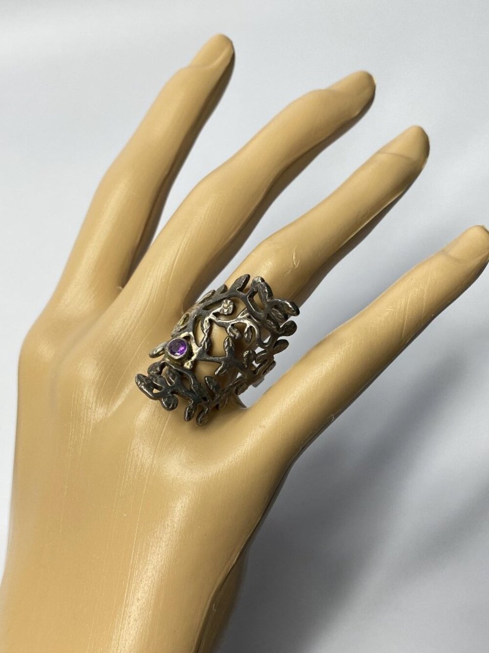 Open weave vintage ring climbing vine, "brutalist" style with a high profile